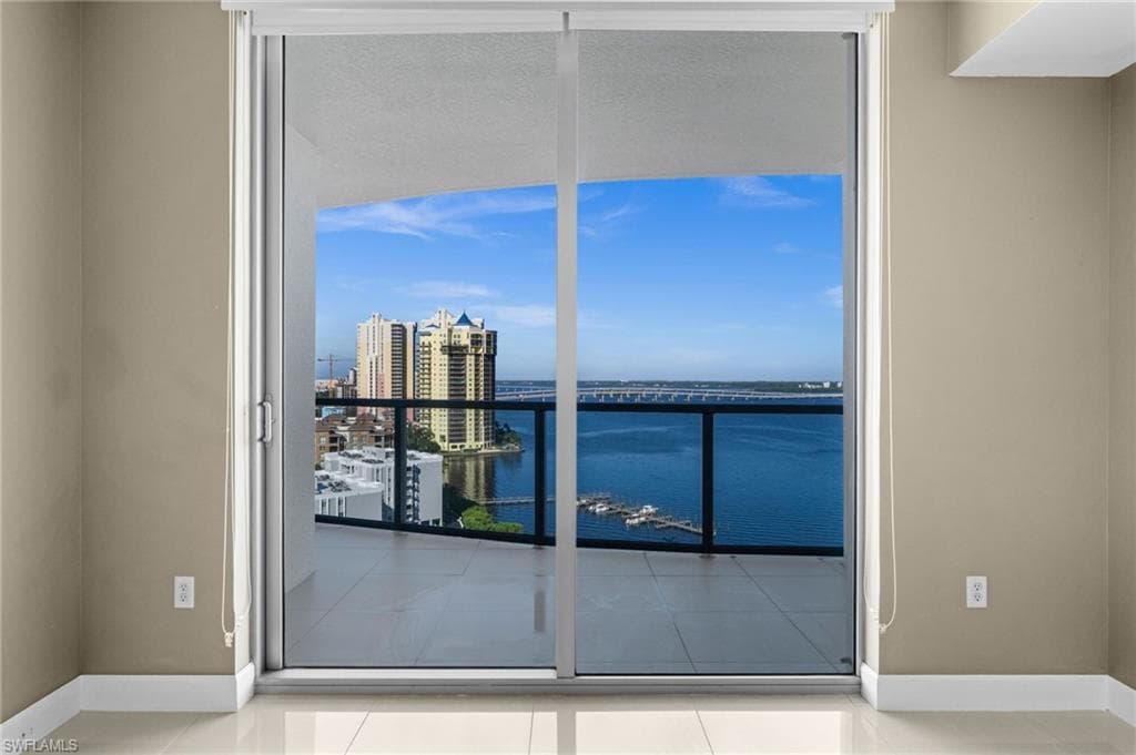 3000 Oasis Grand BLVD 1603 FORT MYERS, FL 33916