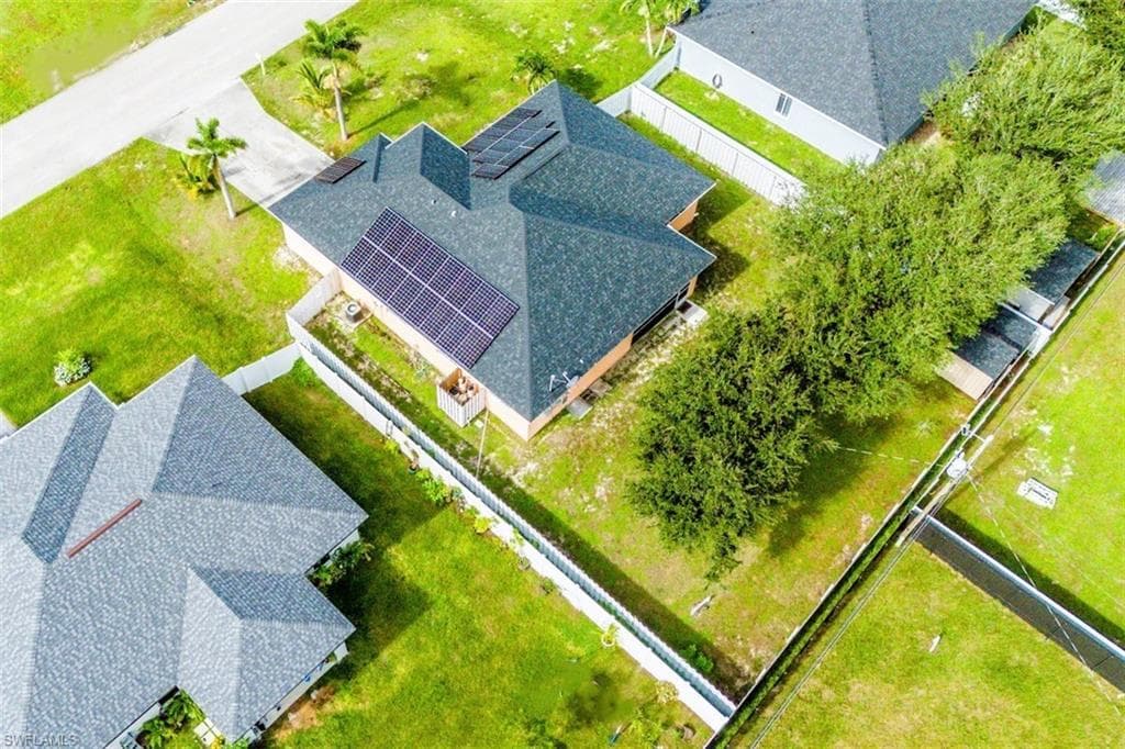 501 24th TER CAPE CORAL, FL 33909