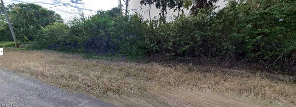 1142 Cumming ST E LEHIGH ACRES, FL 33974