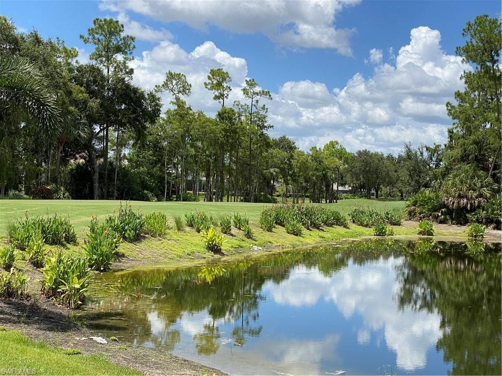 8285 Gleneagle WAY NAPLES, FL 34120