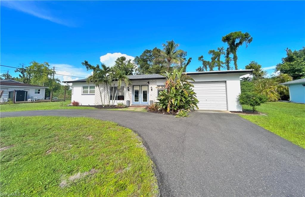 8512 Fordham ST FORT MYERS, FL 33907