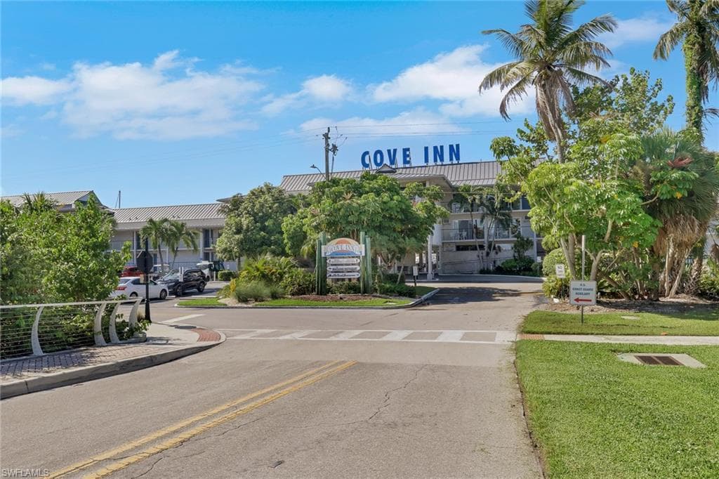 900 Broad AVE S 139 NAPLES, FL 34102
