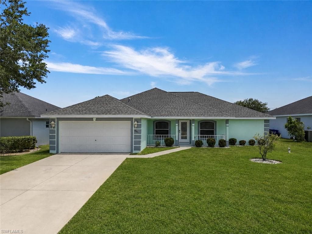 8141 Liriope LOOP LEHIGH ACRES, FL 33972