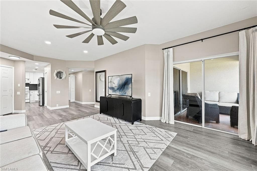 28080 Cavendish CT 2006 BONITA SPRINGS, FL 34135
