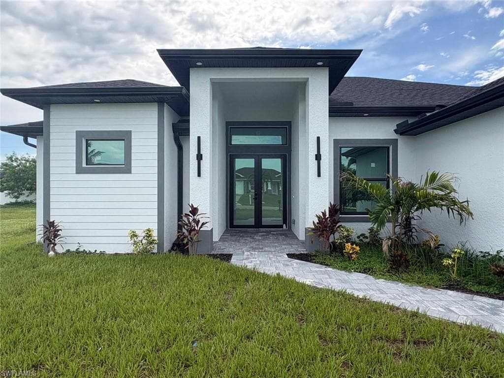 1117 NE 14th TER CAPE CORAL, FL 33909