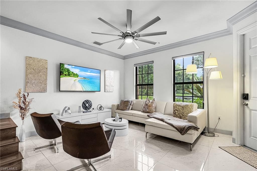 9108 Capistrano ST S 7405 NAPLES, FL 34113