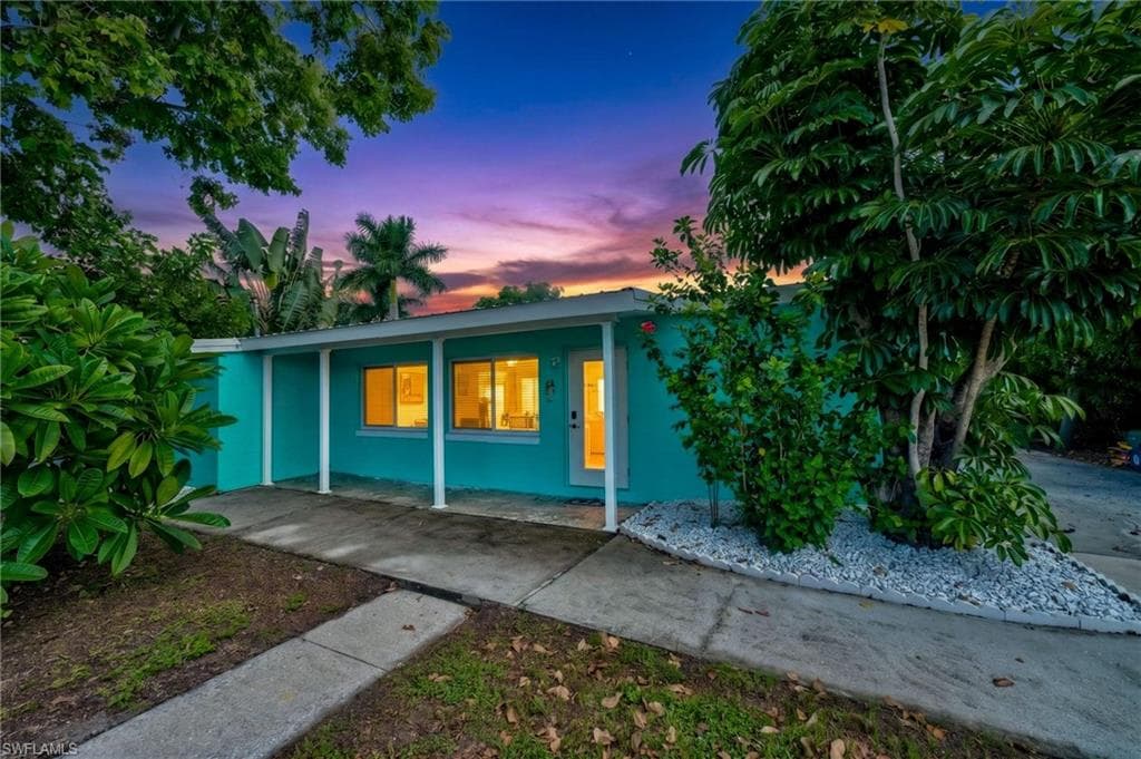 433 notson TER PORT CHARLOTTE, FL 33952
