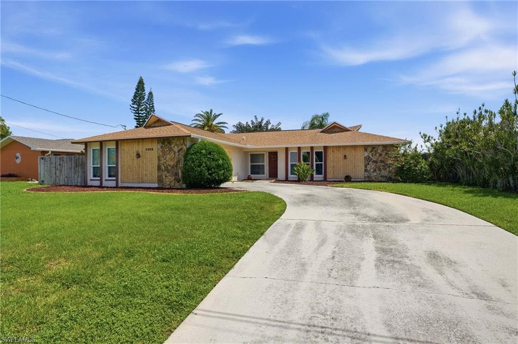 3809 SE 10th AVE CAPE CORAL, FL 33904