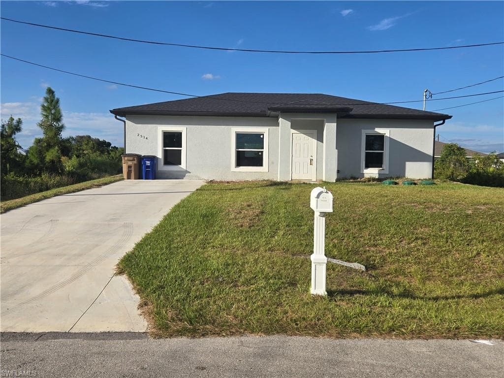 2514 31st ST SW LEHIGH ACRES, FL 33976