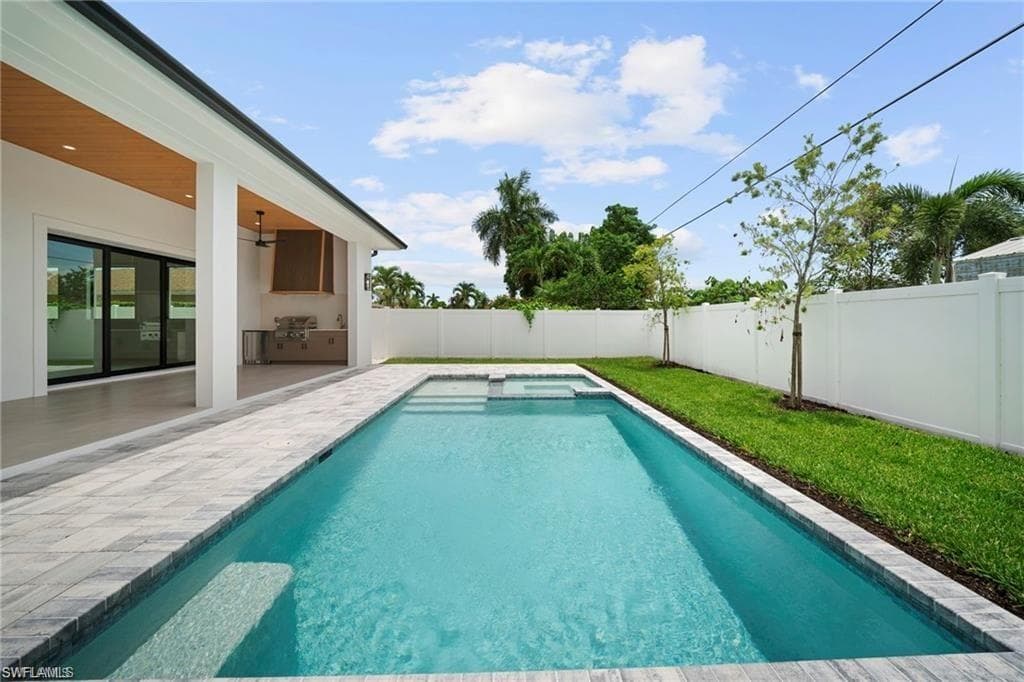 708 100th AVE N NAPLES, FL 34108