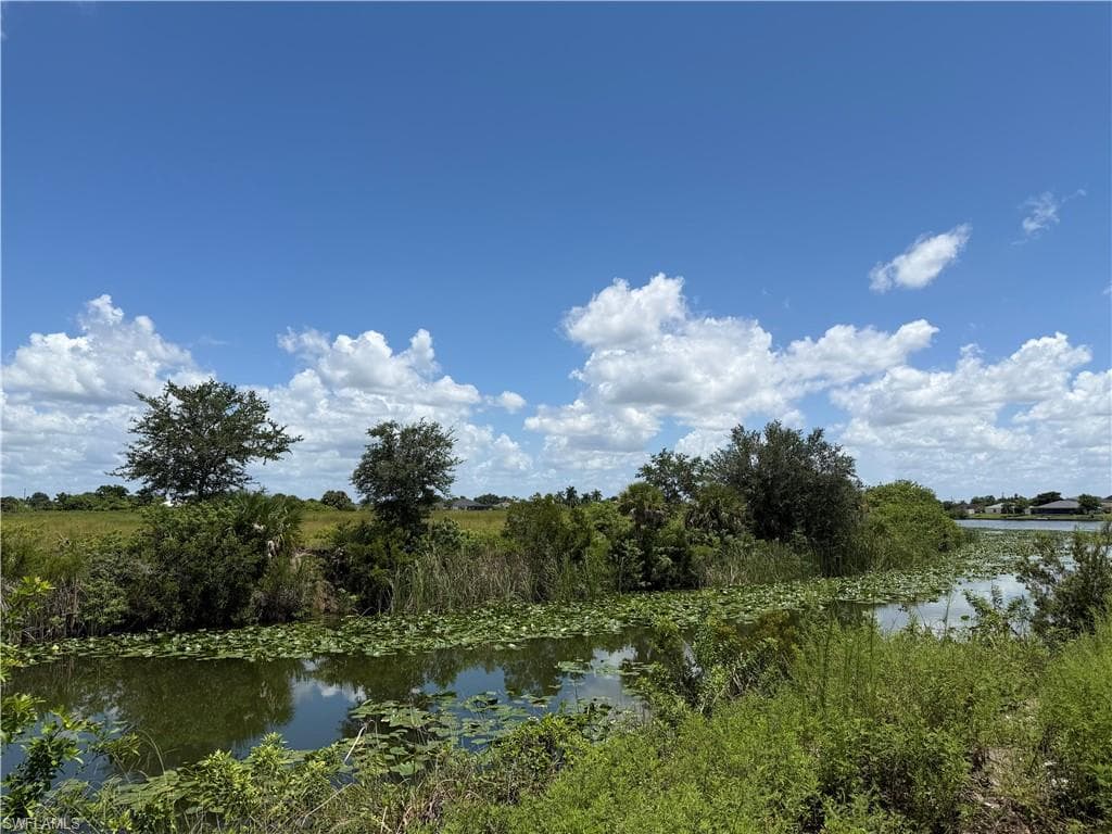 2113 NE 10th PL CAPE CORAL, FL 33909