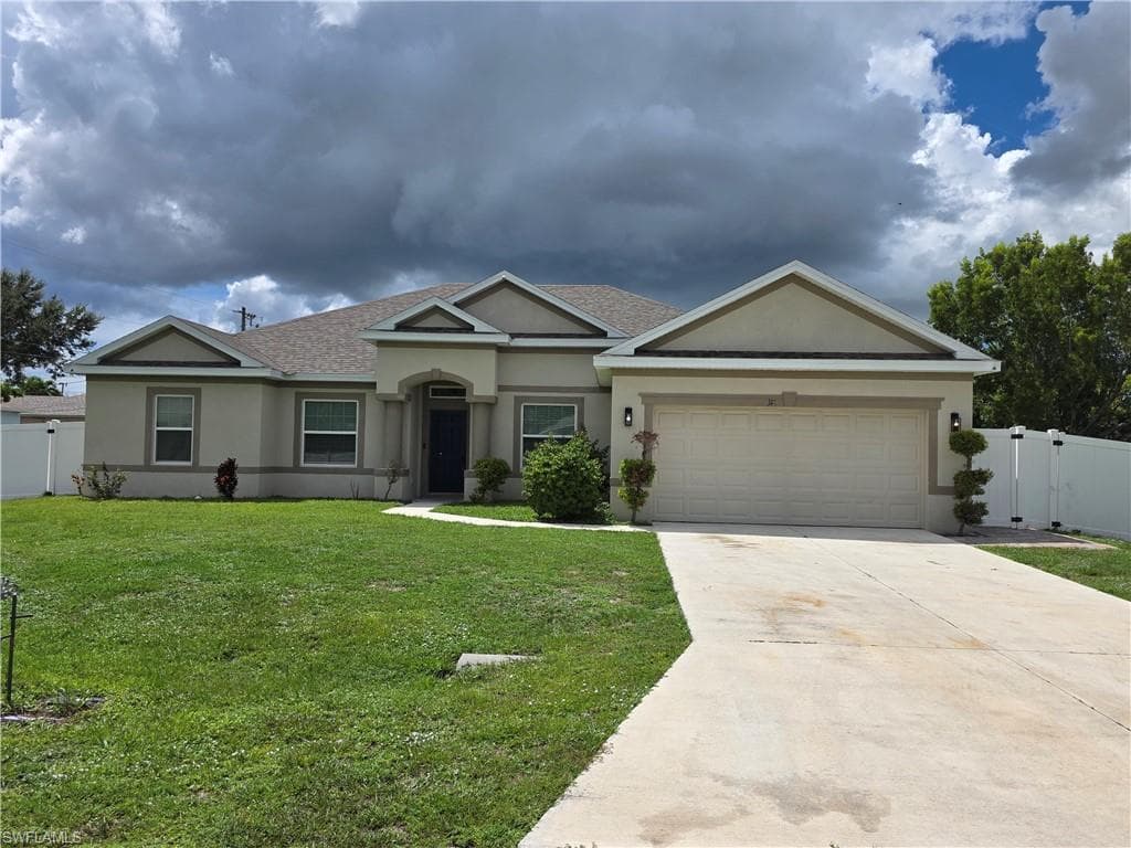 318 5th PL CAPE CORAL, FL 33990