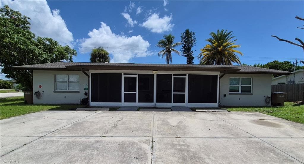 202 Cape Coral PKWY W 2 CAPE CORAL, FL 33914