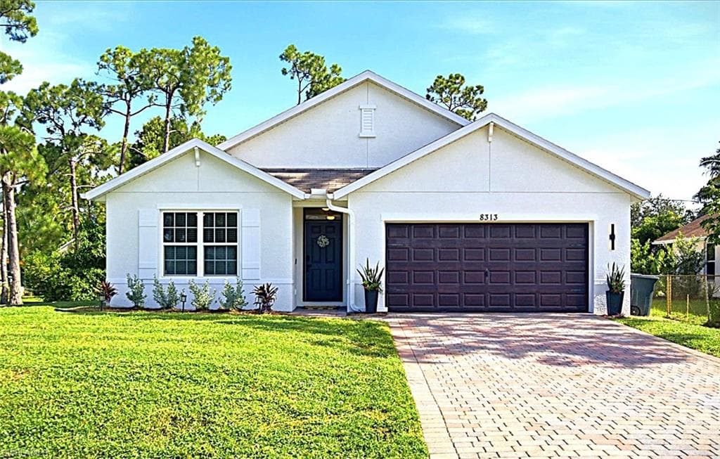 8313 Trillium RD FORT MYERS, FL 33967