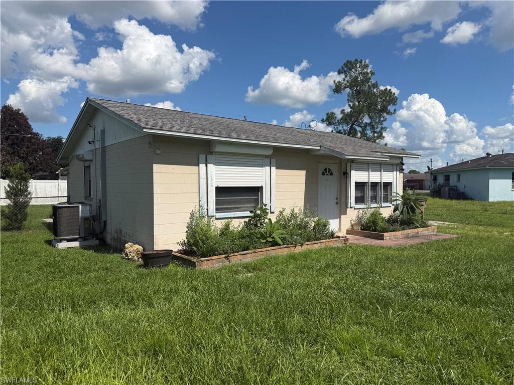 1008 Gerald AVE LEHIGH ACRES, FL 33936