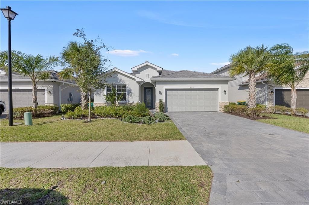 2119 Hamlin ST NAPLES, FL 34120