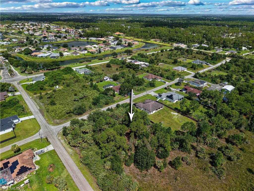 702 Magnolia AVE LEHIGH ACRES, FL 33972
