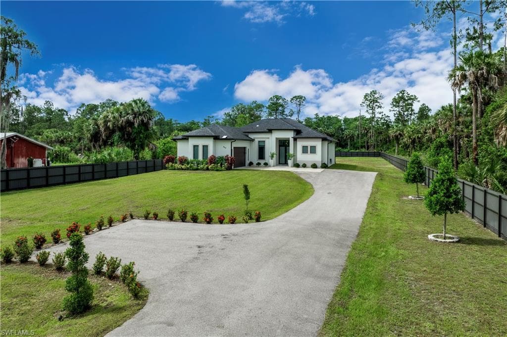 490 39th AVE NE NAPLES, FL 34120