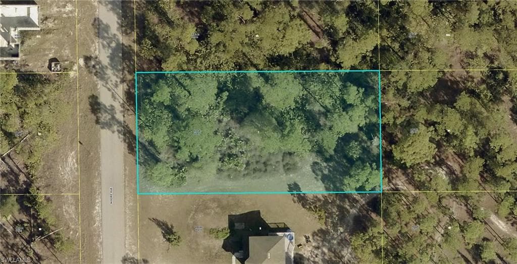 1122 Moore AVE LEHIGH ACRES, FL 33972
