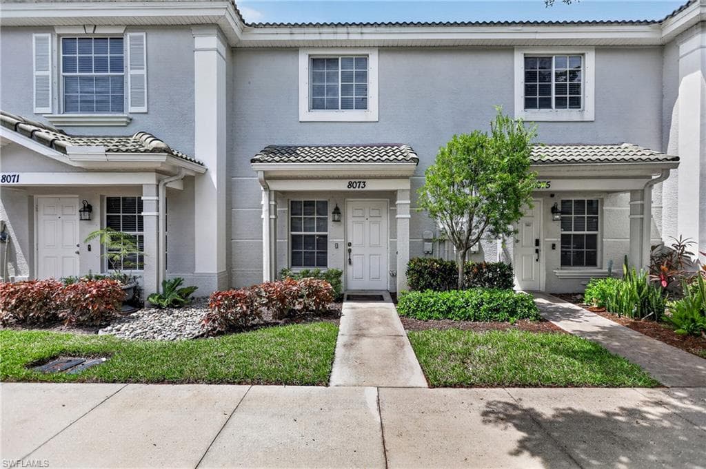 8073 Pacific Beach DR FORT MYERS, FL 33966