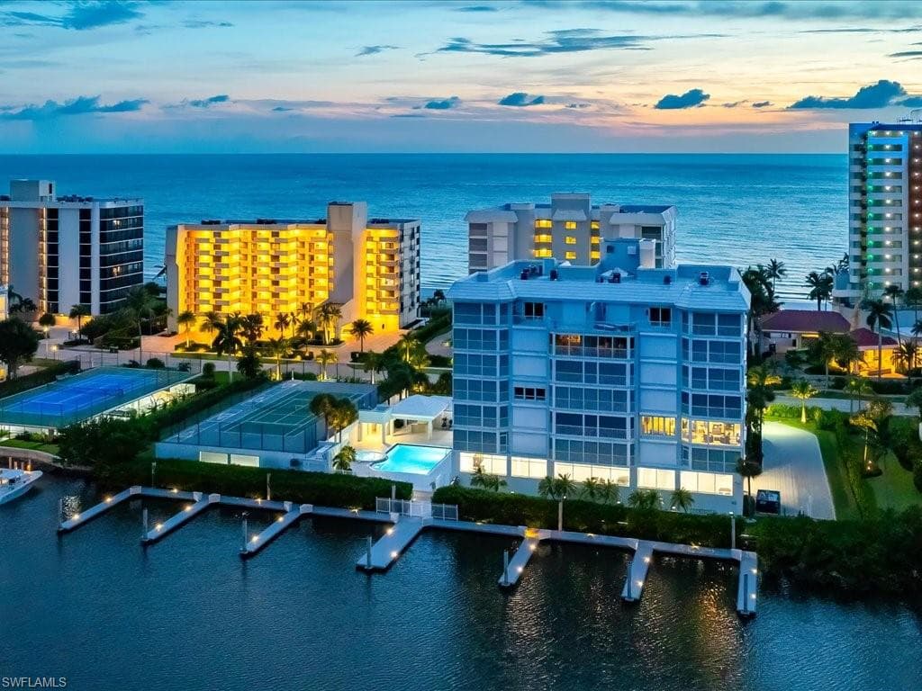 9790 Gulf Shore DR 204 NAPLES, FL 34108