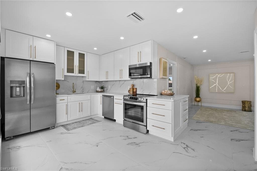 105 Harrison RD 4 NAPLES, FL 34112