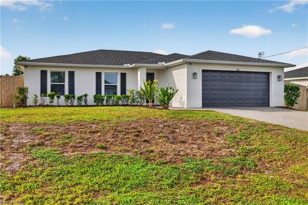 204 28th TER CAPE CORAL, FL 33993