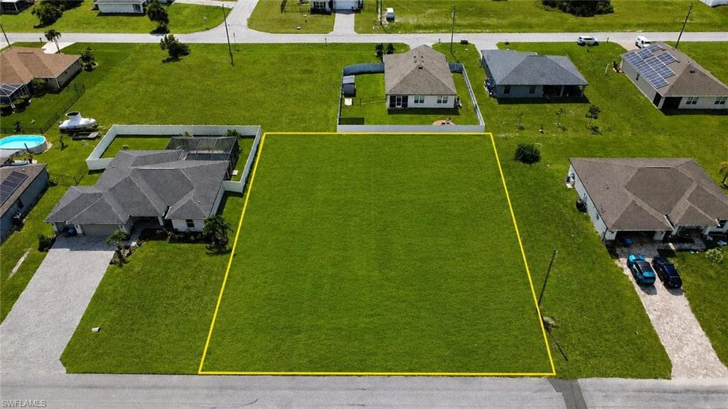 1922 9th PL CAPE CORAL, FL 33993