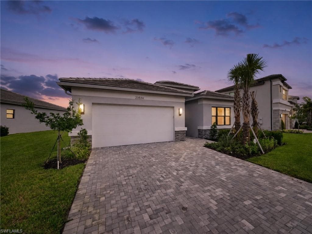 20534 Fair Oak LN ESTERO, FL 33928