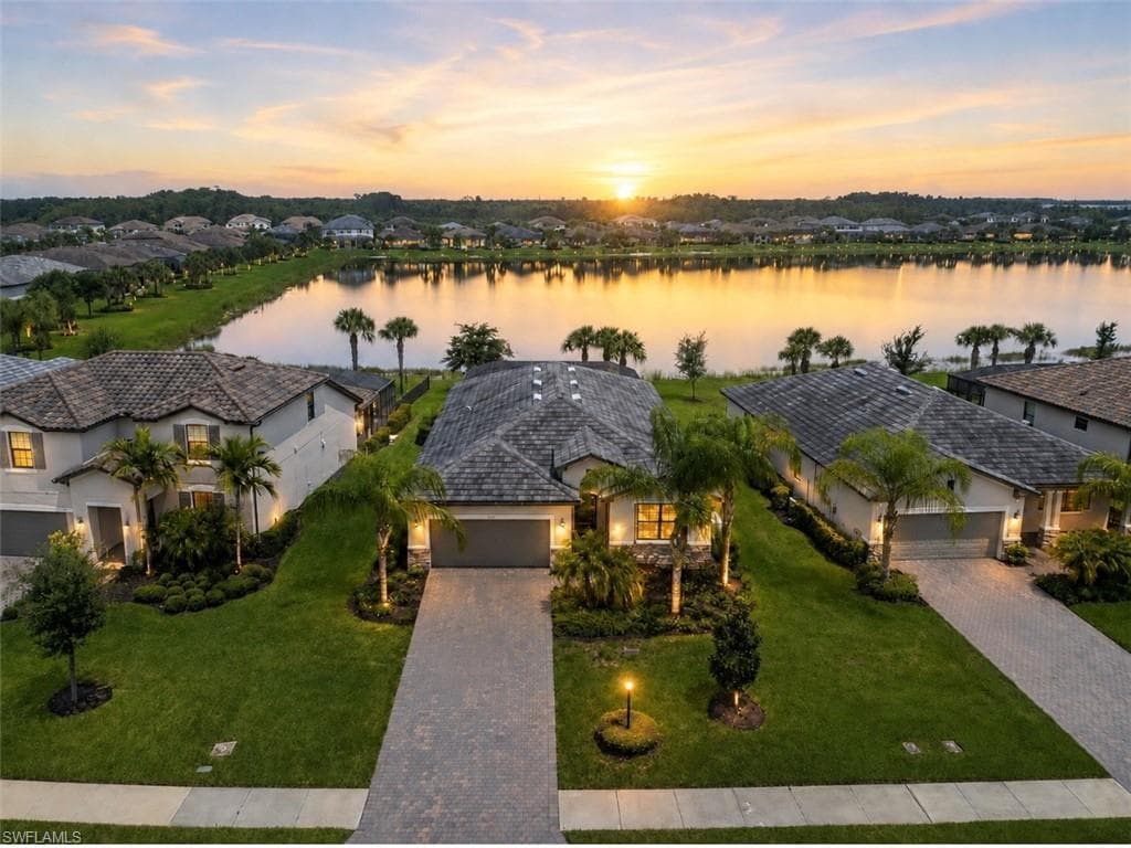 19543 Deming LN ESTERO, FL 33928
