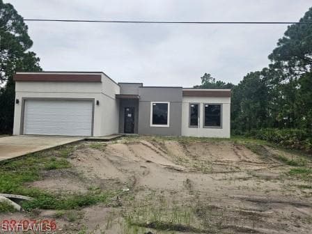 2603 8th ST SW LEHIGH ACRES, FL 33976