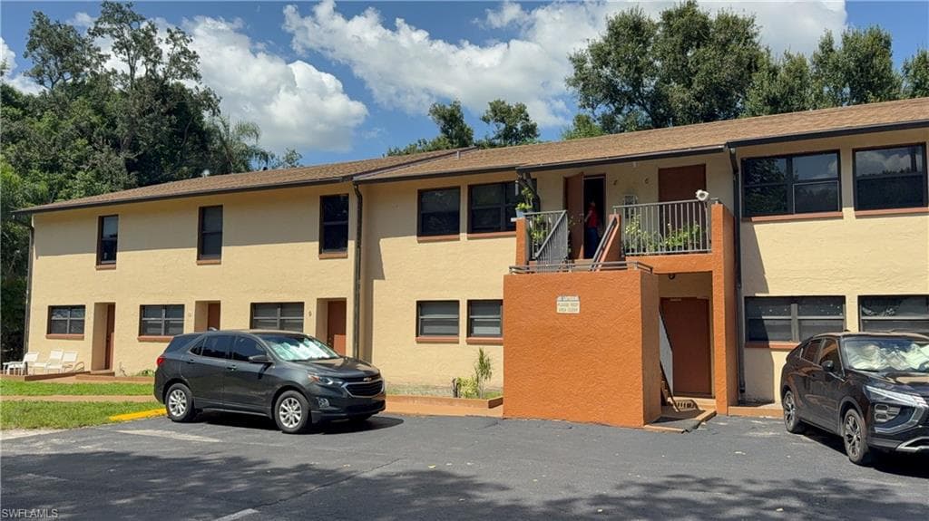 3555 Seminole AVE FORT MYERS, FL 33916
