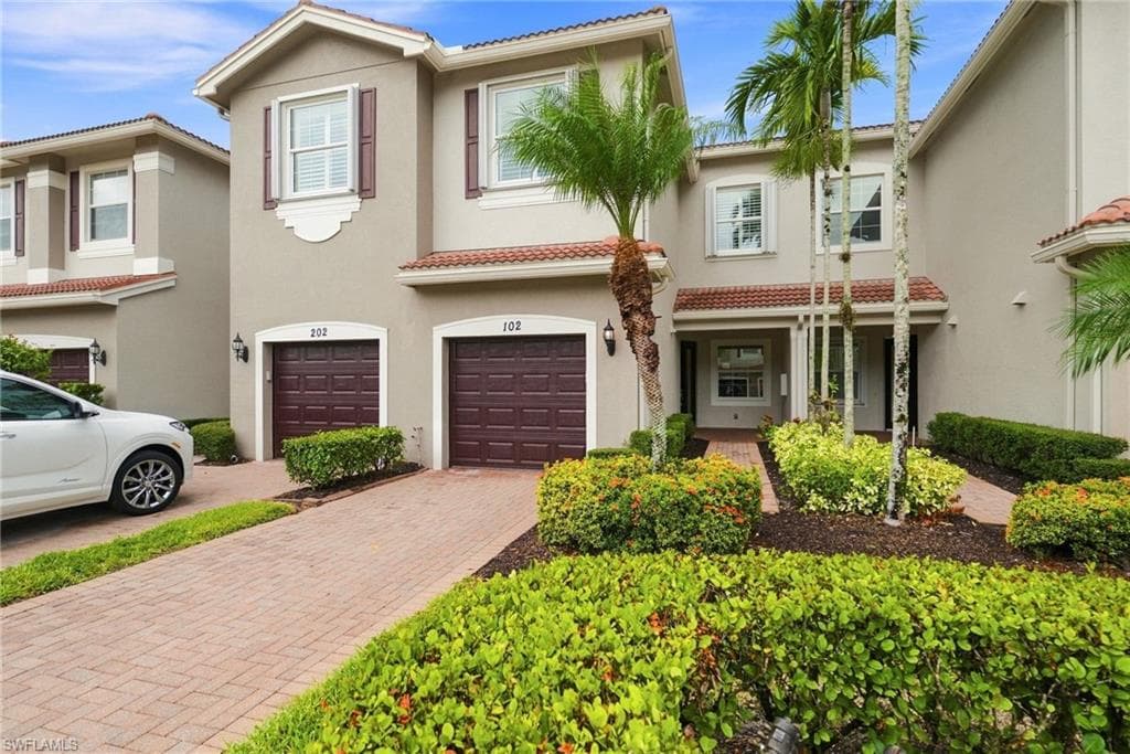 6509 Monterey PT 102 NAPLES, FL 34105