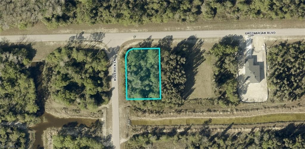 513 Greenbriar BLVD LEHIGH ACRES, FL 33972