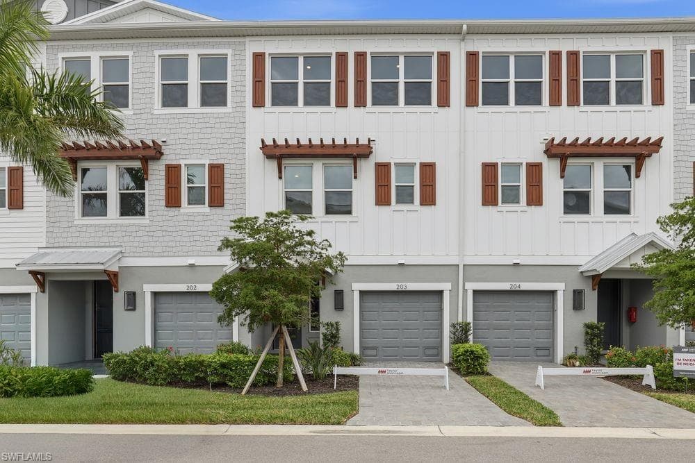 1624 Compass Pointe CT 2-203 PUNTA GORDA, FL 33950