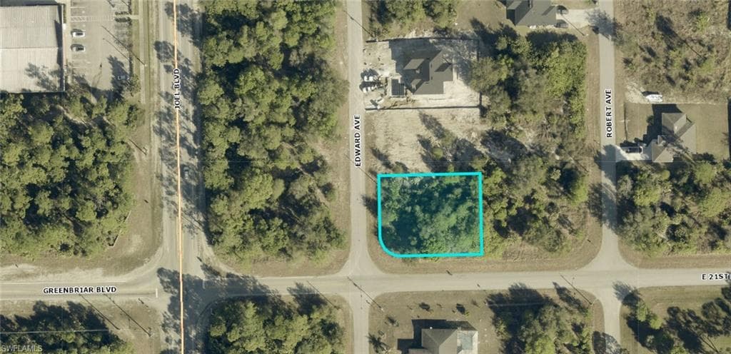 2100 Edward AVE ALVA, FL 33920