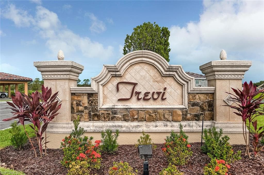 9596 Trevi CT 5446 NAPLES, FL 34113