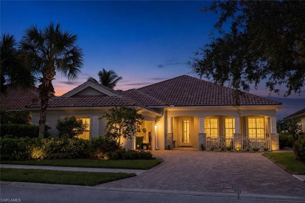 7658 Sicilia CT NAPLES, FL 34114
