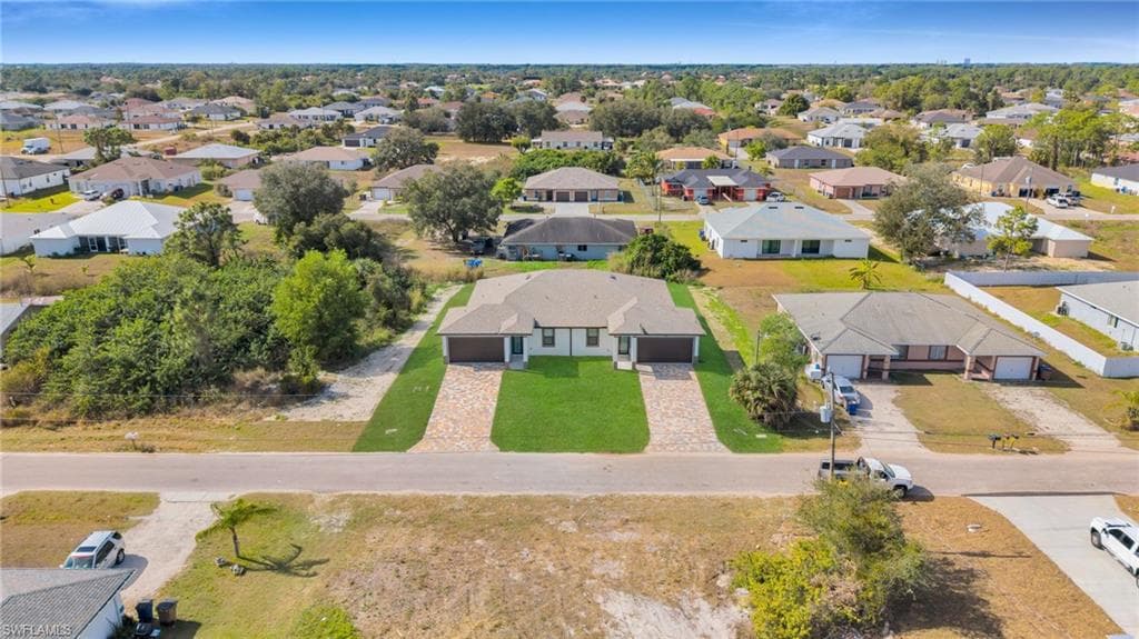330 Gordon AVE S LEHIGH ACRES, FL 33973