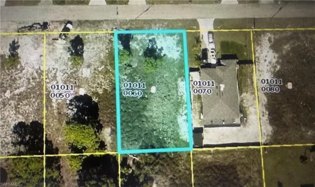 2923 18th ST SW LEHIGH ACRES, FL 33976