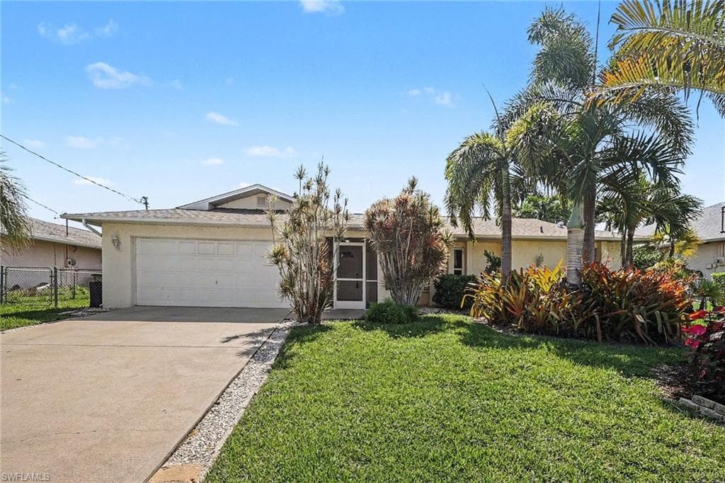 2205 SE 10th PL CAPE CORAL, FL 33990