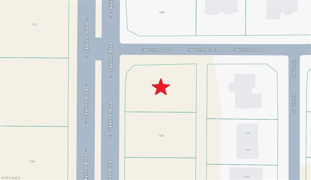 1217 Skyline BLVD CAPE CORAL, FL 33991