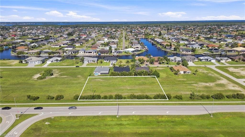 128 Burnt Store RD CAPE CORAL, FL 33993