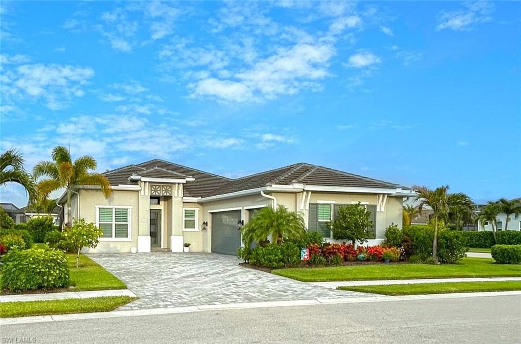 8986 Redonda DR NAPLES, FL 34114