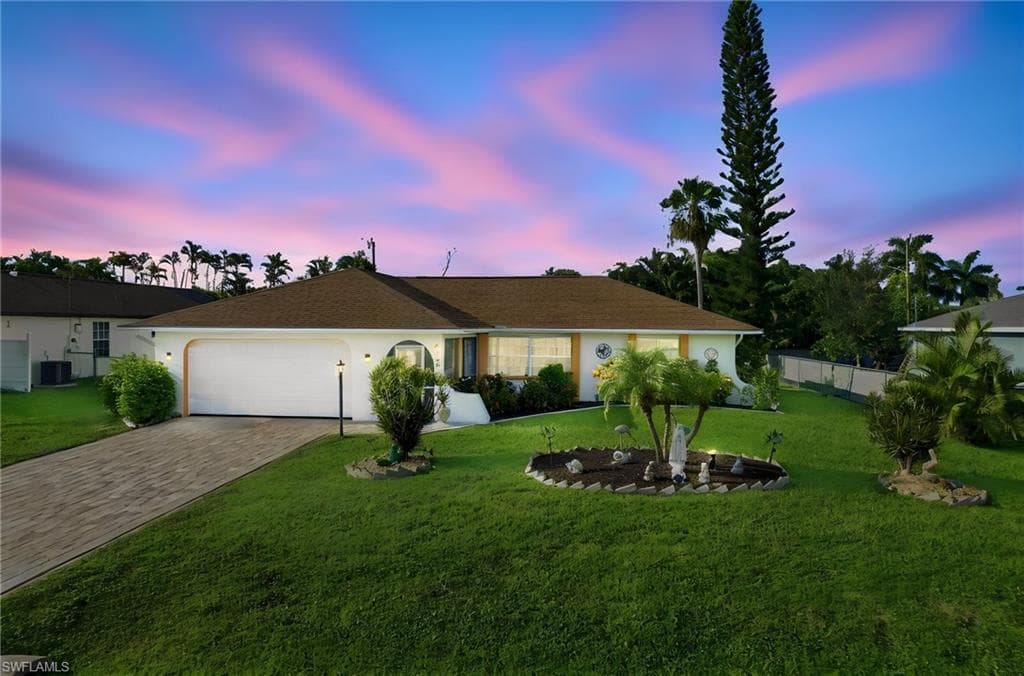 412 SW 19th LN CAPE CORAL, FL 33991