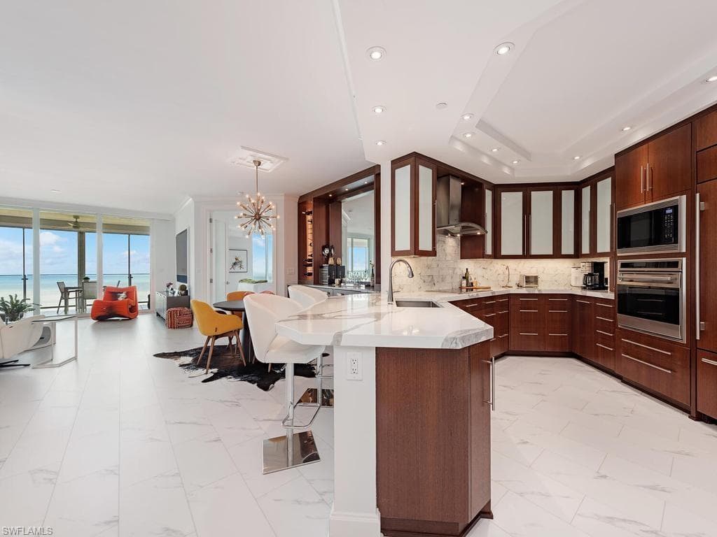 60 Seagate DR 1505 NAPLES, FL 34103