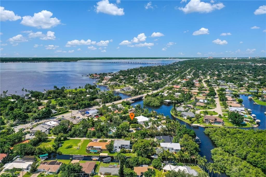 920 Altadena DR FORT MYERS, FL 33919