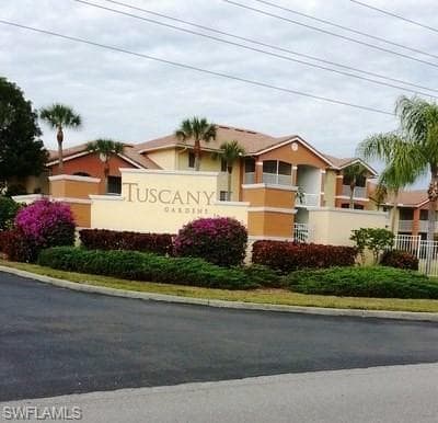6481 Aragon WAY 303 FORT MYERS, FL 33966