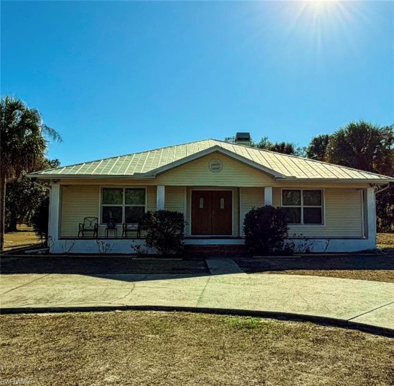 1163 Live Oaks LN MOORE HAVEN, FL 33471