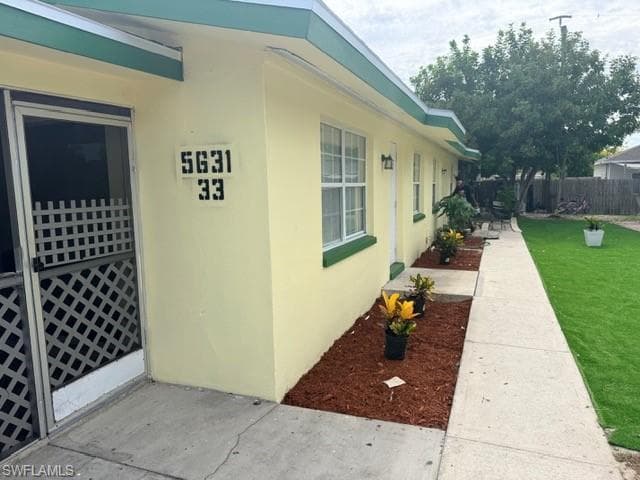 5631-5633 10th AVE FORT MYERS, FL 33907